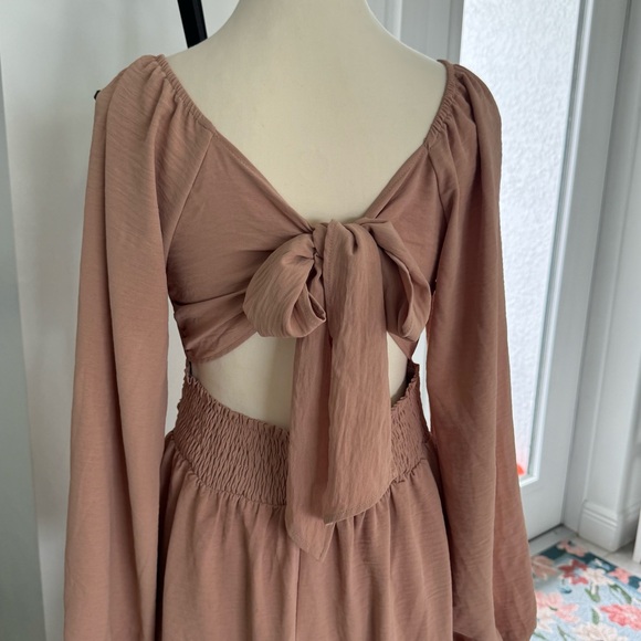 Elegant Tan Women's Dress - Picture 6 of 13